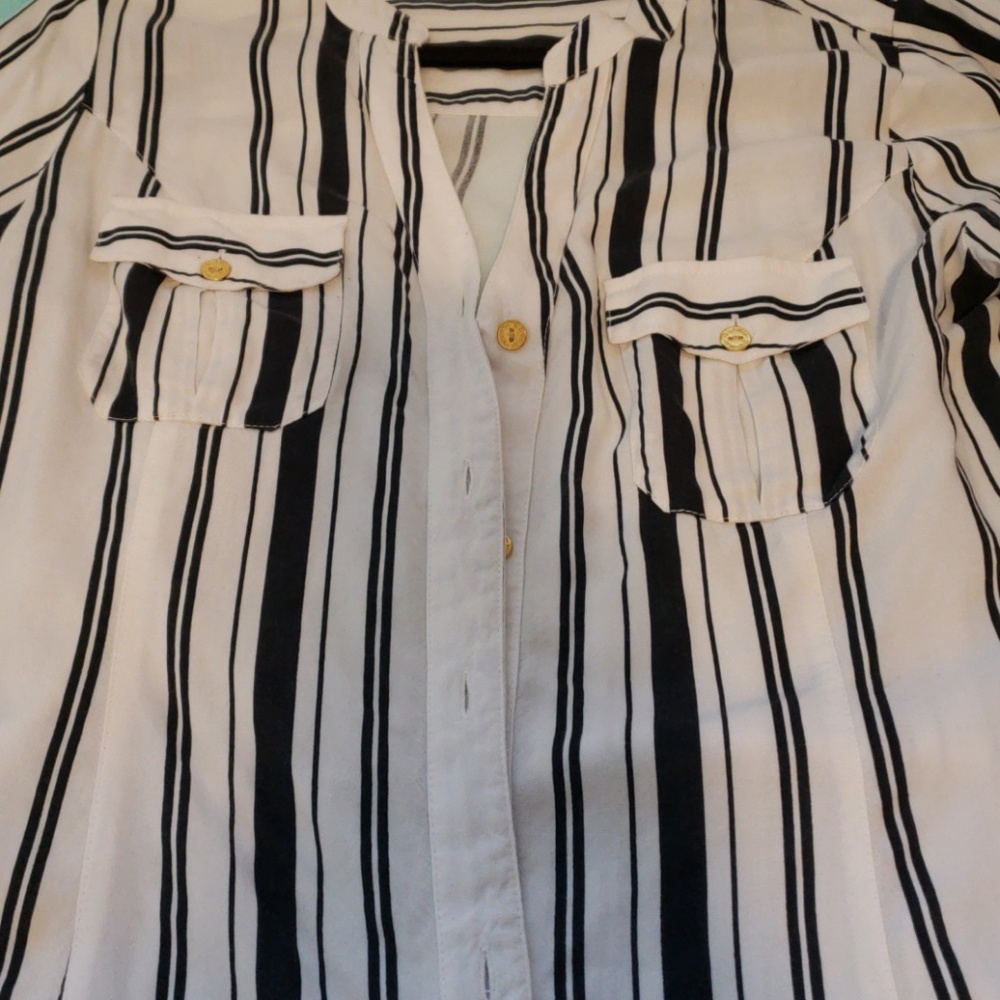 Shirt - Picture 4 of 4